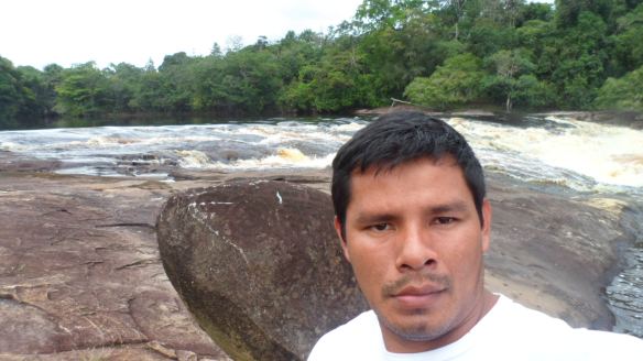 Em  Uapuí Cachoeira, alto Aiarí, 6 de março de 2015.